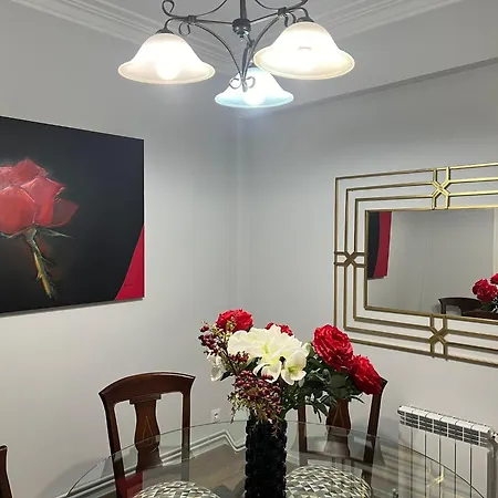 Amplio Y Centrico Piso Con Patio. Ла-Корунья