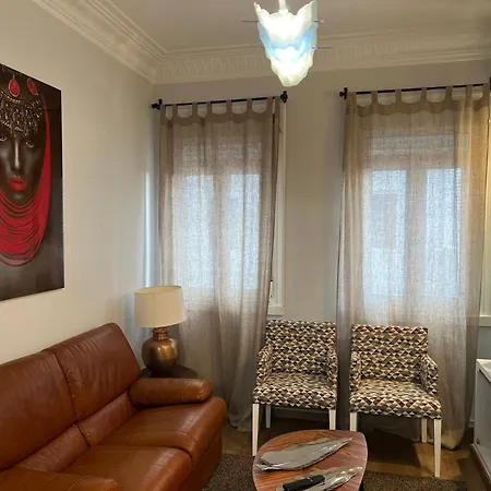 Апартаменты Amplio Y Centrico Piso Con Patio. Ла-Корунья