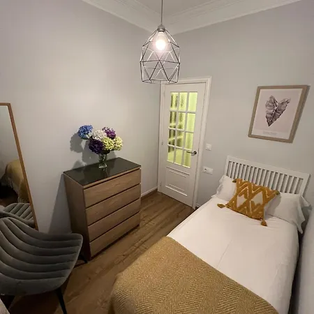 Centrico Piso Con Patio Y Garaje Apartmán