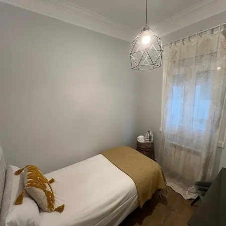 Centrico Piso Con Patio Y Garaje Apartmán
