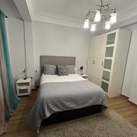 Centrico Piso Con Patio Y Garaje Apartmán *