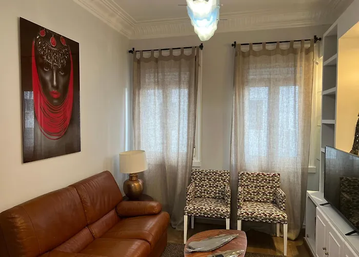 Апартаменты Amplio Y Centrico Piso Con Patio. Ла-Корунья